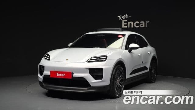 Porsche Macan EV 4S, 2025 1