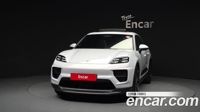 Porsche Macan EV 4S, 2025 3