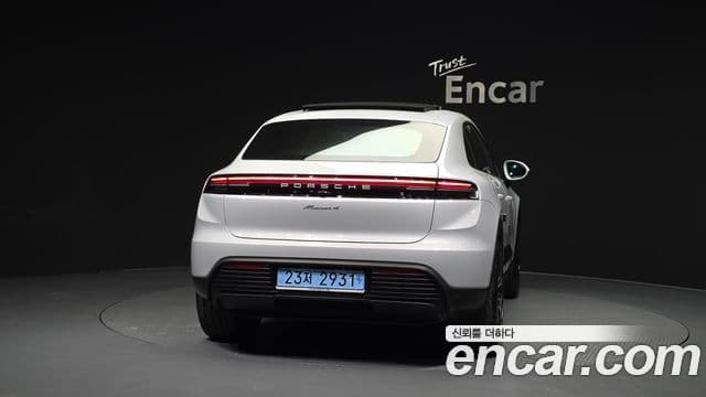 Porsche Macan EV 4S, 2025 4
