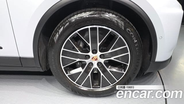 Porsche Macan EV 4S, 2025 все фото