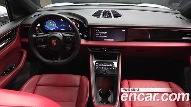 Porsche Macan EV 4S, 2025 7