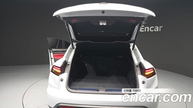 Porsche Macan EV 4S, 2025 20