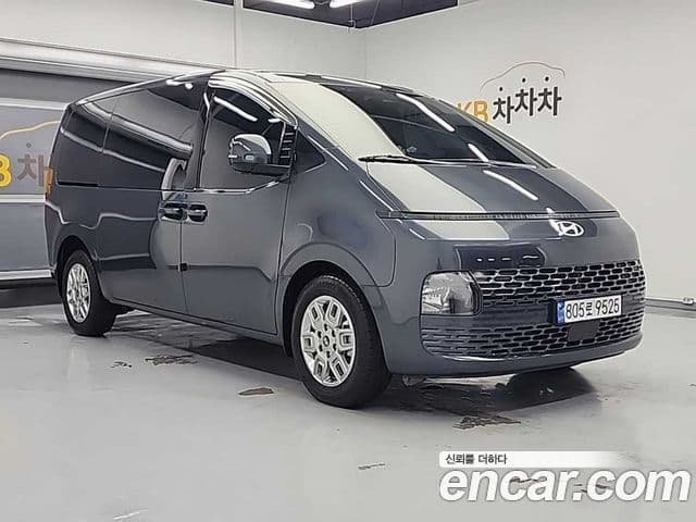 Hyundai Staria Modern, 2025 4