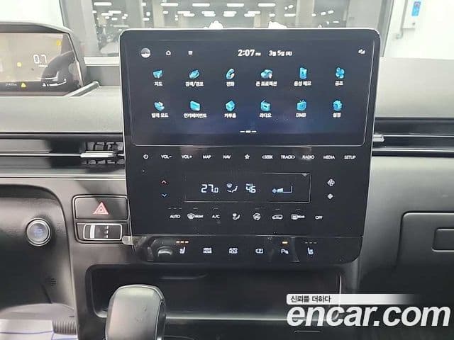 Hyundai Staria Modern, 2025 10