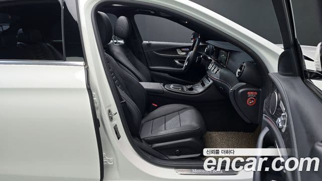 Mercedes-Benz E-класс W213 AMG Line, 2023 11