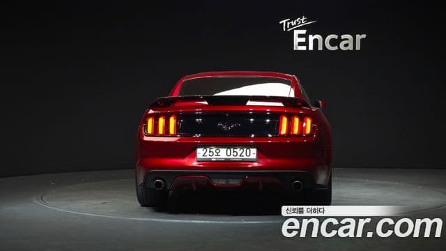 Ford Mustang купе, 2016 3
