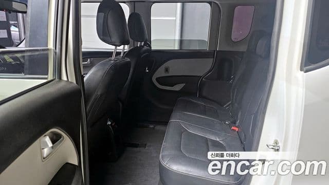 Kia Ray Luxury, 2014 13