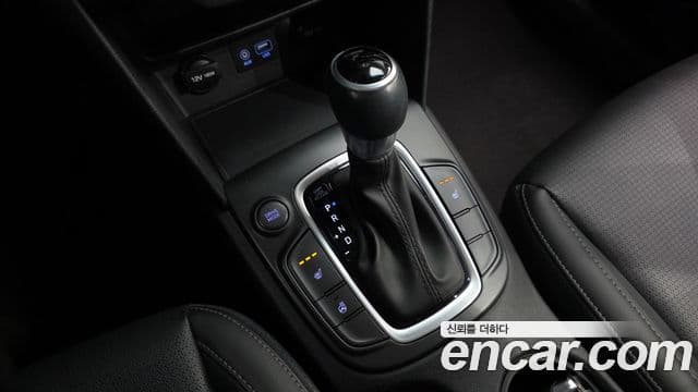 Hyundai Kona Modern Art, 2018 9