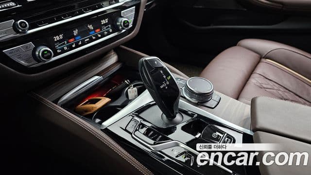 BMW 5시리즈 (G30) Luxury, 2023 9