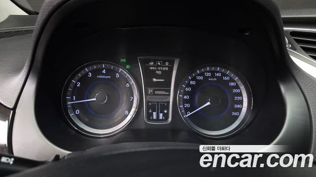 Hyundai Grandeur HG HG240 Modern Collection, 2017 8