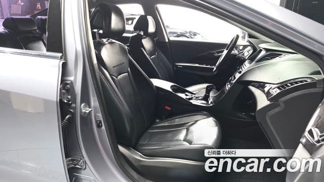 Hyundai Grandeur HG HG240 Modern Collection, 2017 10