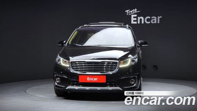 Kia All New Carnival VIP, 2017 3