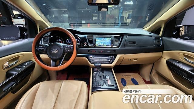 Kia All New Carnival VIP, 2017 7