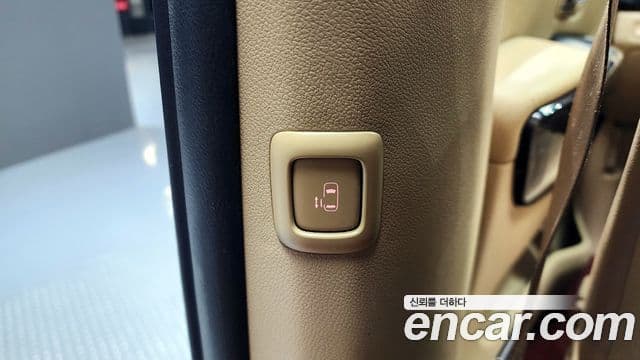 Kia All New Carnival VIP, 2017 13