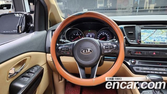 Kia All New Carnival VIP, 2017 14