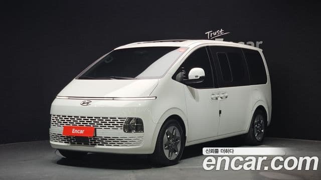 Hyundai Staria Modern, 2024 1