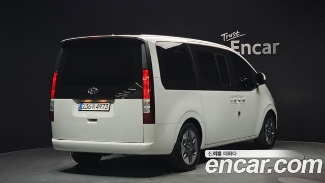 Hyundai Staria Modern, 2024 2