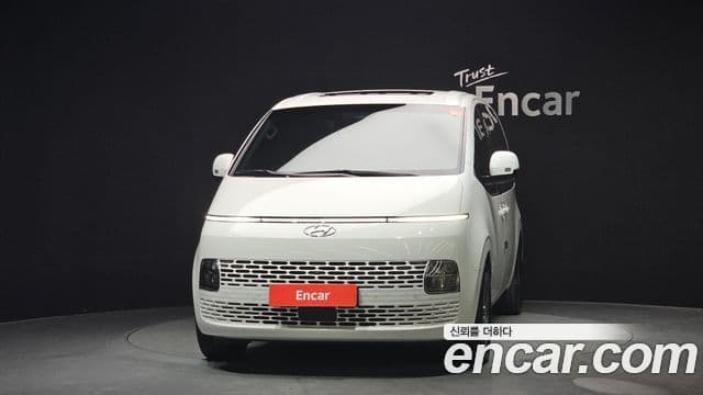 Hyundai Staria Modern, 2024 3
