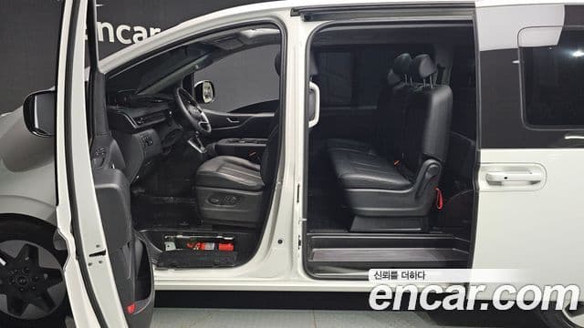 Hyundai Staria Modern, 2024 10