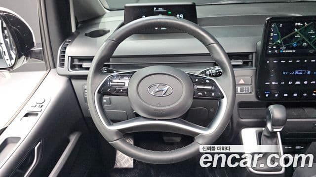 Hyundai Staria Modern, 2024 13