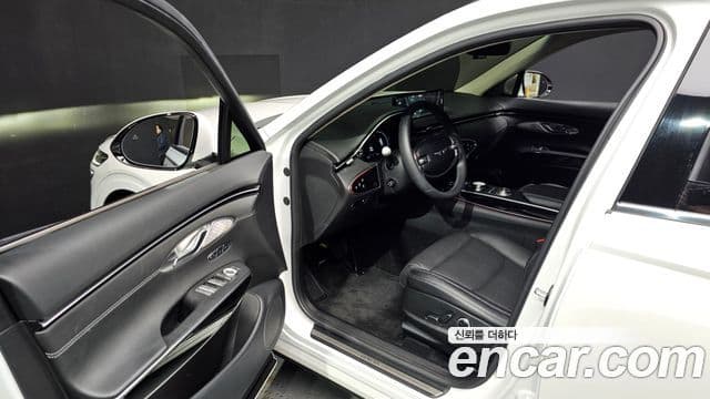 Genesis GV70, 2024 10