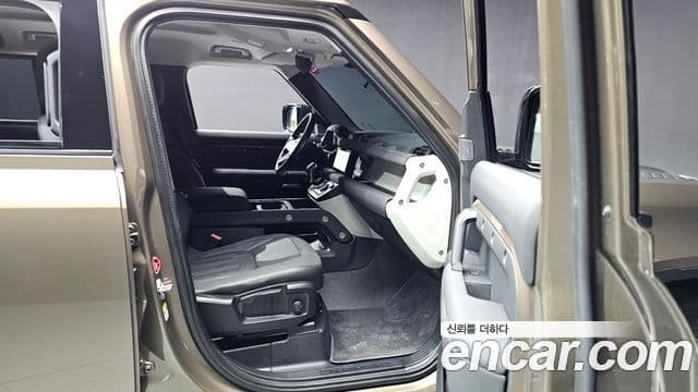 Land Rover Defender (L663) 110 D240 S, 2020 11