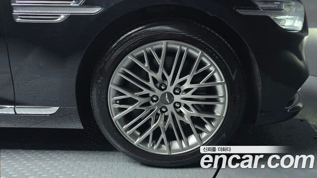 Genesis G90 Premium Luxury, 2021 все фото