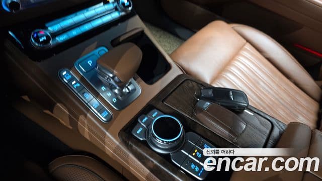 Genesis G90 Premium Luxury, 2021 9