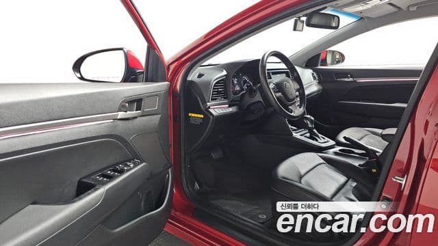 Hyundai Avante AD 1.6 GDI Smart, 2016 10