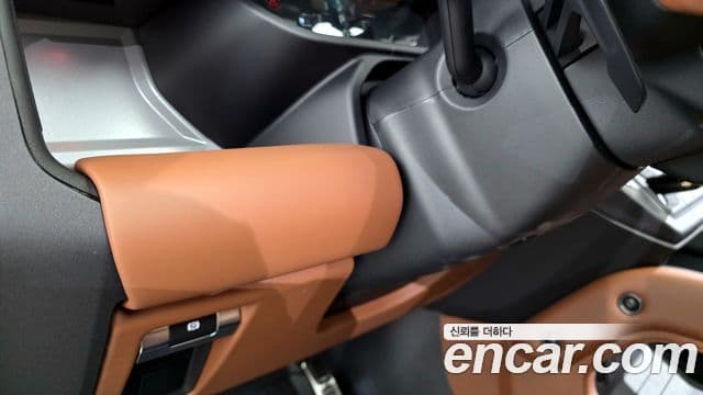 Land Rover Defender (L663) 110 P635 Octa, 2025 15