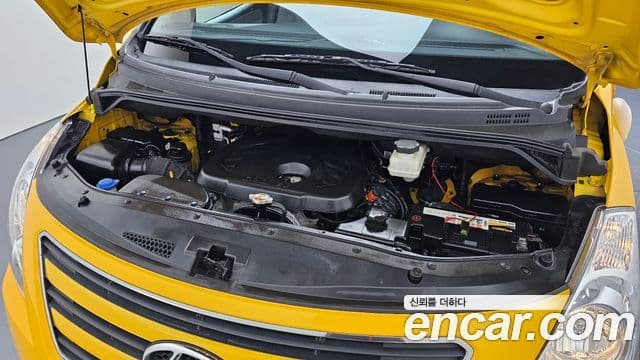 Hyundai Grand Starex детский перевозочный автомобиль, 2017 6