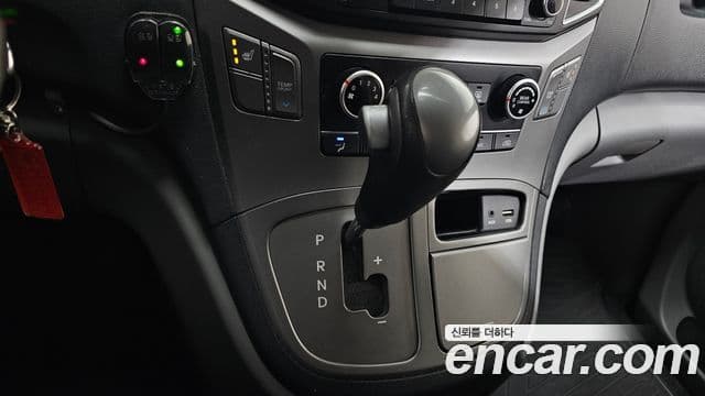 Hyundai Grand Starex детский перевозочный автомобиль, 2017 9