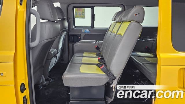 Hyundai Grand Starex детский перевозочный автомобиль, 2017 12