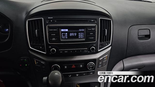 Hyundai Grand Starex детский перевозочный автомобиль, 2017 15