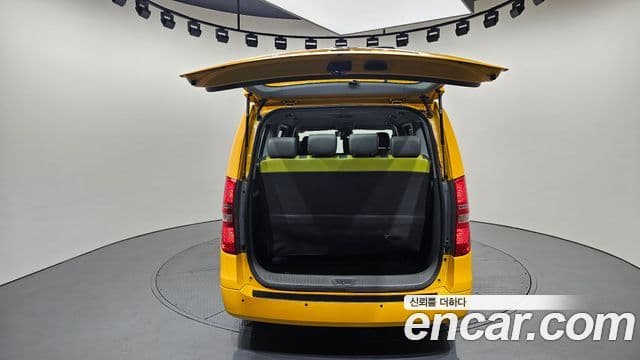 Hyundai Grand Starex детский перевозочный автомобиль, 2017 20