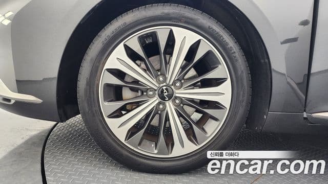 Kia K8 гибрид Noblesse, 2022 все фото