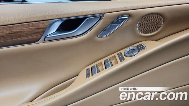 Genesis G80 (RG3) бензин 3.5 турбо AWD, 2025 17