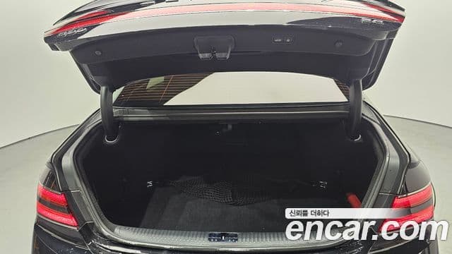 Genesis G90 Luxury, 2019 20