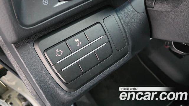 KG모빌리티(SsangYong) Tivoli Air дизель AX 2WD, 2016 13