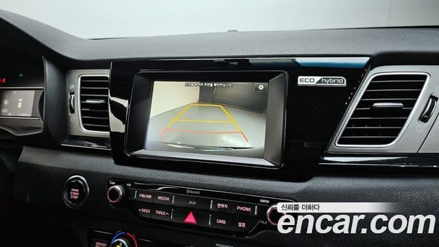 Kia Niro Prestige, 2017 16