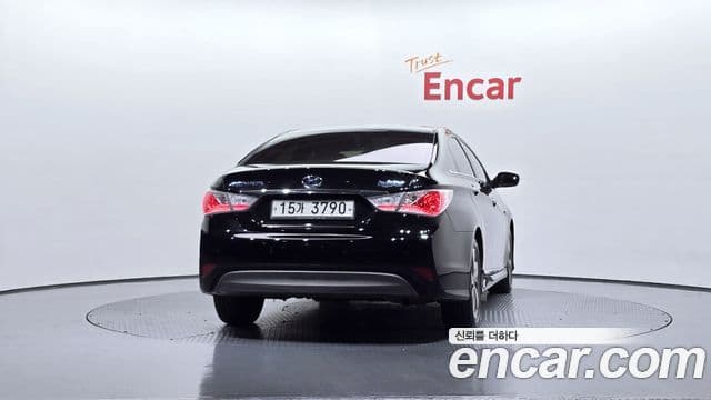 Hyundai Sonata гибрид Premier, 2012 4