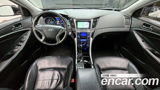 Hyundai Sonata гибрид Premier, 2012 7
