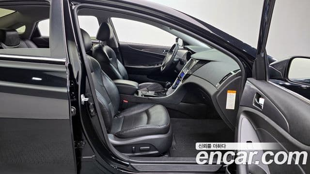 Hyundai Sonata гибрид Premier, 2012 10