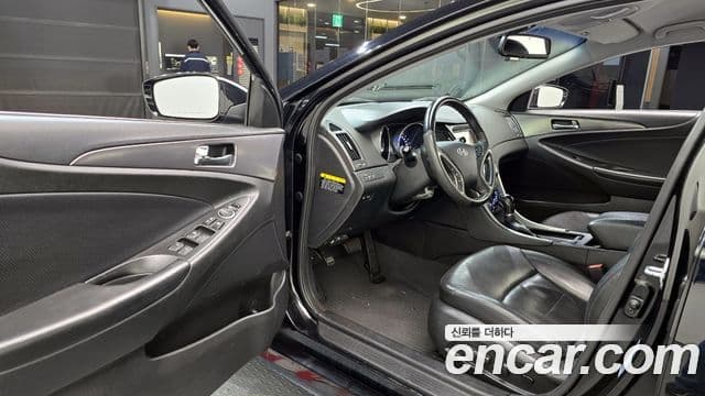 Hyundai Sonata гибрид Premier, 2012 11