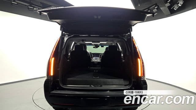Cadillac Escalade 4세대, 2018 20