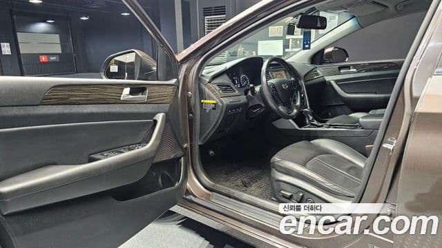 Hyundai LF Sonata 2.0 Smart, 2015 11