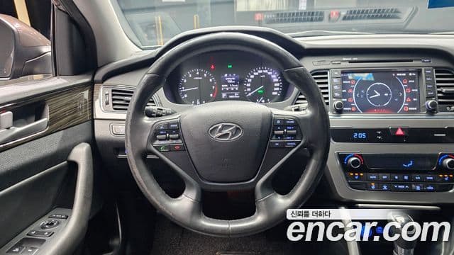 Hyundai LF Sonata 2.0 Smart, 2015 14