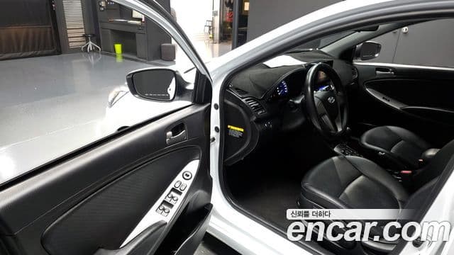 Hyundai Accent(новый кузов / новое поколение) дизель 1.6 VGT Smart, 2017 11