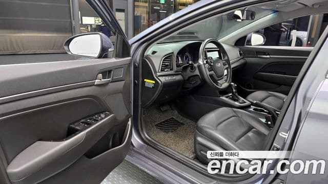 Hyundai Avante AD Special, 2017 11