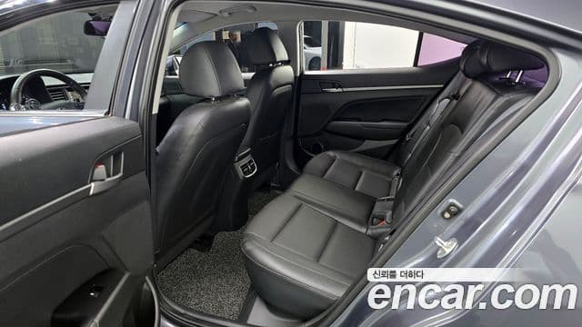 Hyundai Avante AD Special, 2017 13